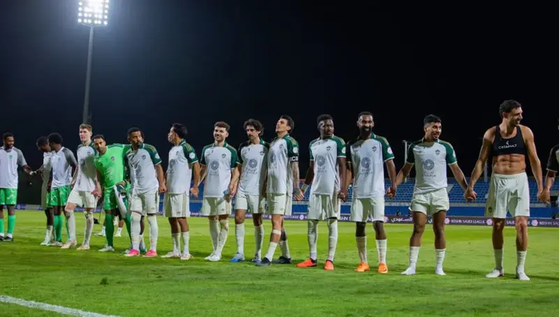 قبل ساعات من انطلاقها... مصير مباراة الأهلي والخليج يثير التساؤلات