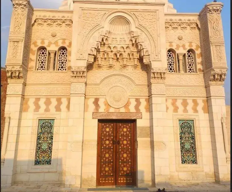 مدفن ابن حجر العسقلاني في مصر يظهر بحلة جديدة بعد ترميمه