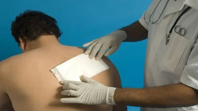 علماء يطورون إسفنجة كولاجينية متقدمة لوقف النزيف ومكافحة العدوى