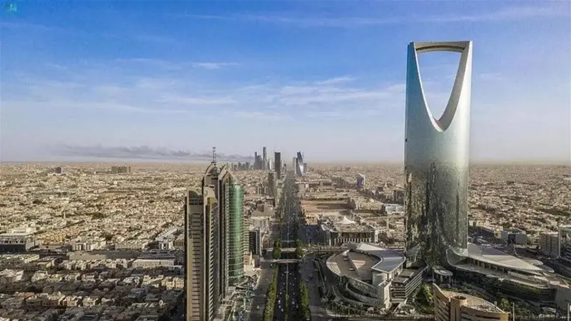 التصعيد الحوثي مستمر.. سماع دوي انفجارات في الرياض