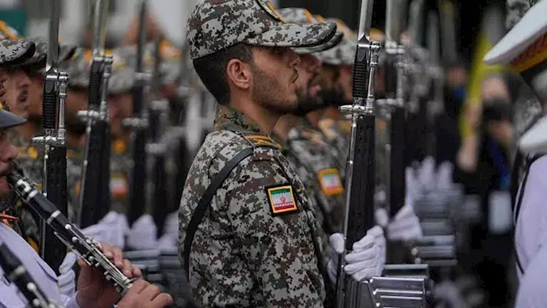 مسؤولون إيرانيون: مستعدون لحرب شاملة متعددة الجبهات