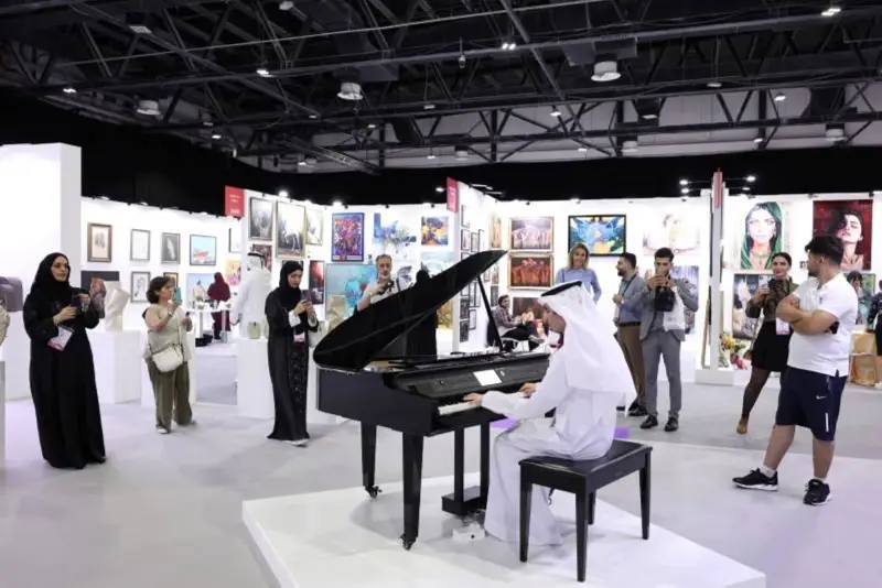 300 عارض من 65 دولة في «فنون العالم دبي»