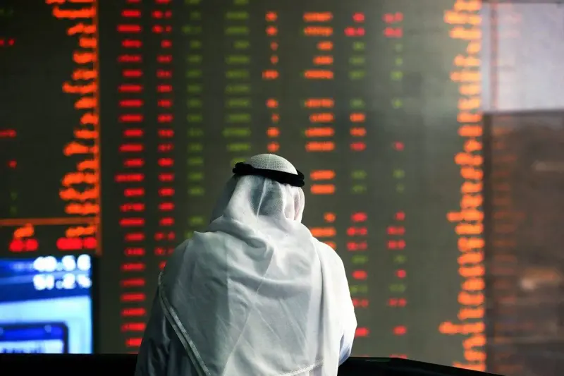 أسواق الخليج تتراجع مع تصاعد التوترات الإقليمية