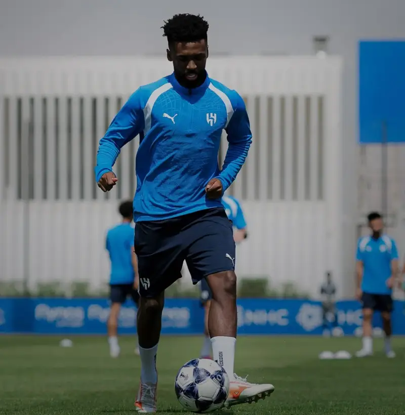 حمد اليامي يتعافى... ويشارك في جزء من تدريبات «الهلال»