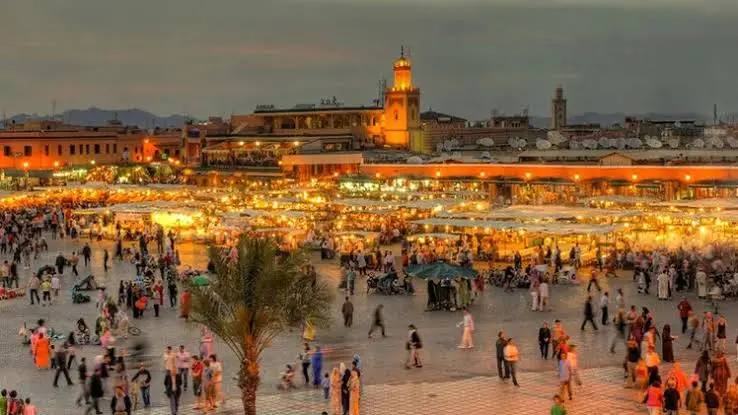نمو السياح بالمغرب يتباطأ إلى 5%.. وخبير يحذر من عدم بلوغ هدف 26 مليون سائح بحلول 2030
