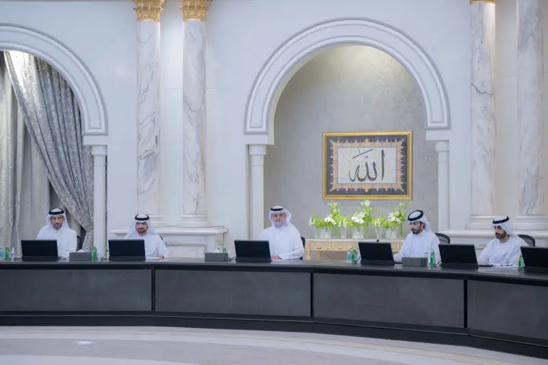 "تنفيذي" الشارقة يعتمد مشروع الهيكل التنظيمي العام لدائرة العلاقات الحكومية