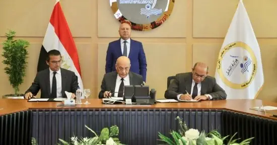 ​وزير النقل يشهد توقيع مذكرة تفاهم لإنشاء مركز إقليمي ودولي متكامل للخدمات اللوجستية بالظهير الغربي لميناء الدخيلة