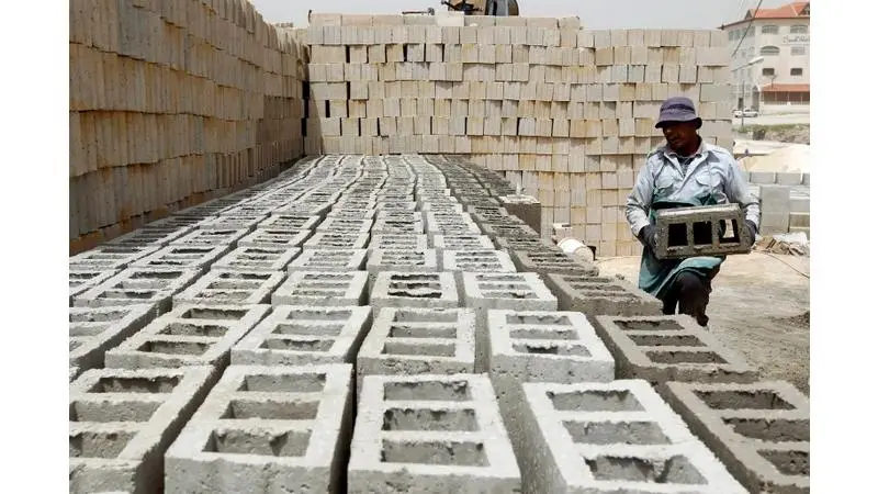 وزارة العمل تحذّر: 3 مخالفات قد تؤدي إلى تسفير العامل غير الأردني رغم سريان تصريح العمل