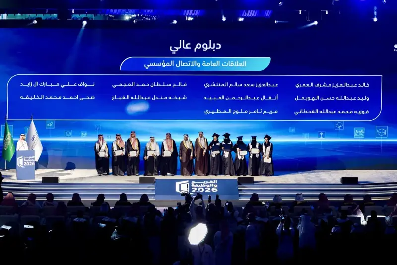 تطبيقات الذكاء الاصطناعي تعيد تشكيل مهارات الخريجين واستعدادهم لسوق العمل | صحيفة الاقتصادية