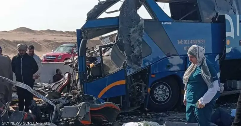 8 قتلى و16 مصابا في حادث تصادم مروع جنوبي مصر