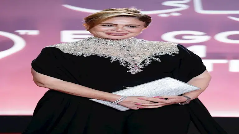 تفاصيل وسعر إطلالة إلهام شاهين في رابع أيام مهرجان الجونة السينمائي