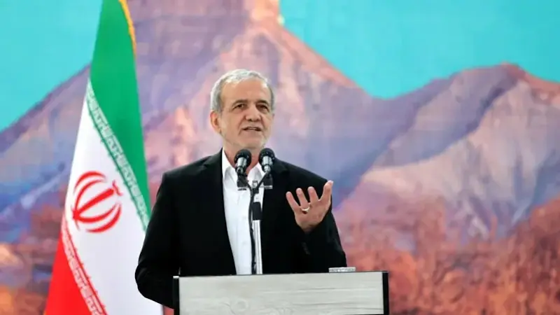 الرئيس الإيراني: نُواجه أشدّ حصار وصعوبات منذ الثورة الإسلامية