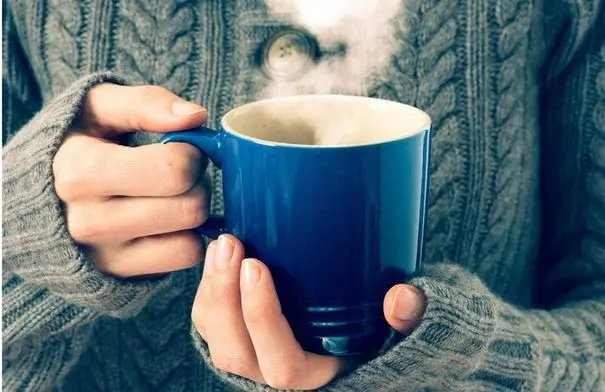 الشاي والقهوة شديدا السخونة يرتبطان بزيادة خطر السرطان - اخبار ليبيا