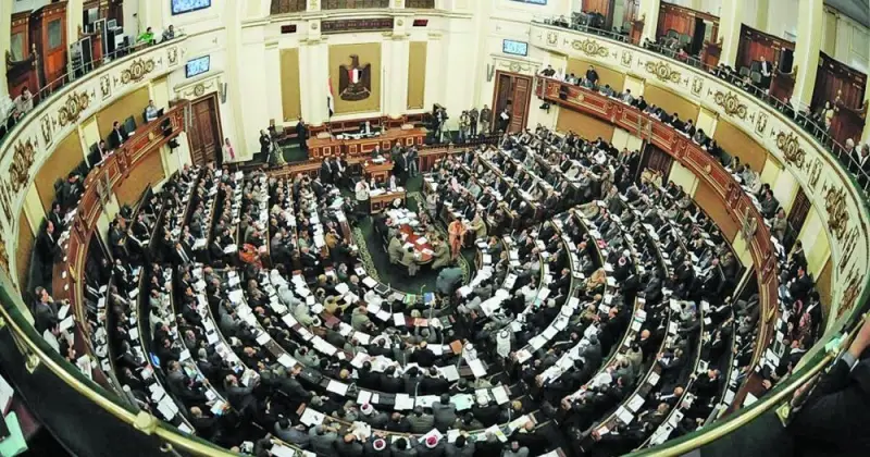 البرلمان المصري يمدد جلساته بشأن إرسال قوات داعمة للسعودية ليوم الاثنين