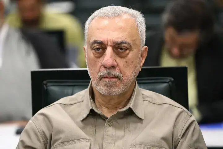 البرلمان الإيراني يمنح الثقة لمهرداد أخلاقي وزيراً للدفاع