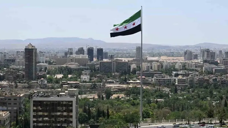 ‏ نمو في الاقتصاد وضيق بالمعيشة.. أين الخلل؟