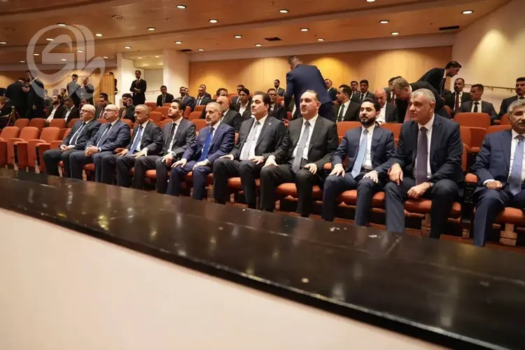 البرلمان يصوّت على ثلاثة نواب لرئيس الوزراء وخمسة وزراء