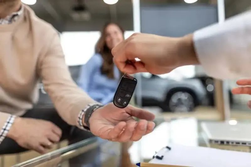 مشترو السيارات الأمريكيون يواجهون سوقا صعبة .. أقساط قياسية | صحيفة الاقتصادية