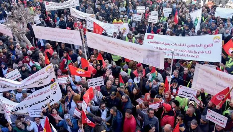 مسيرة نقابية حاشدة في تونس... اختبار لقدرة اتحاد الشغل على التعبئة
