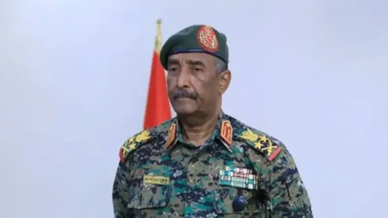 «البرهان» يأمر بتشكيل لجنة لتقصي الحقائق في ملابسات قصف منقّبين عن الذهب قرب الحدود المصرية