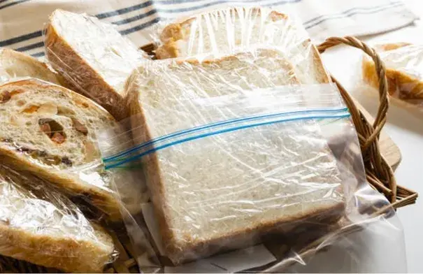 الطريقة الصحيحة لحفظ الخبز.. الثلاجة أم المجمّد؟ - اخبار ليبيا