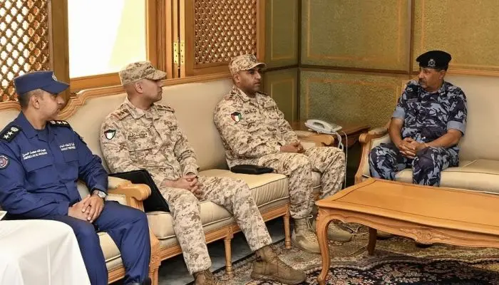مساعد المفتش العام للشرطة والجمارك للعمليات يستقبل وفدًا من دولة الكويت