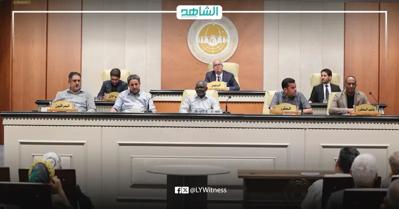 نقيب المعلمين يطالب البرلمان بحسم جدول المرتبات ويرفض تأجيله - اخبار ليبيا