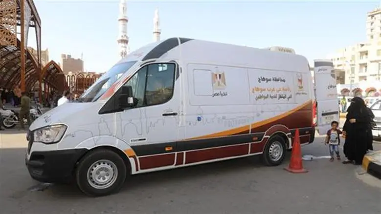 ​محافظة القاهرة تعلن عن خطة تشغيل سيارات المراكز التكنولوجية المتنقلة لتقديم الخدمات