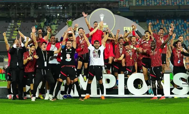 الموريتاني دحان بيدا حكمًا لنهائي كأس السوبر الإفريقي بين اتحاد الجزائر وصن داونز