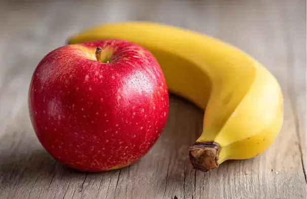موزة أو تفاحة قبل التمرين.. فوائد قد لا تعرفها - اخبار ليبيا