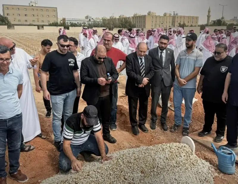 4 أطفال ضاعف الاعتداء الحوثي يتمهم وقتل والدتهم .. تركي آل الشيخ يحتوي قلوبهم: «عيالي»