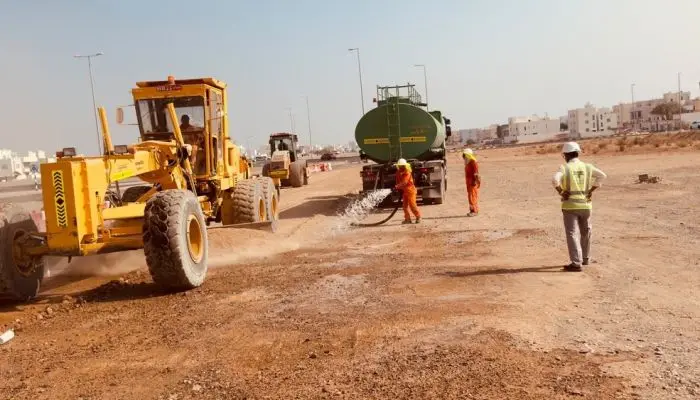 لتقليل الازدحام وتعزيز السلامة.. مشروع جديد لتطوير شارع النزهة وربطه بطريق مسقط السريع