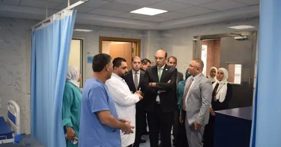 رئيس هيئة التأمين الصحى يتابع جاهزية مستشفى المقطم ويوجه بتقليص قوائم انتظار الأشعة