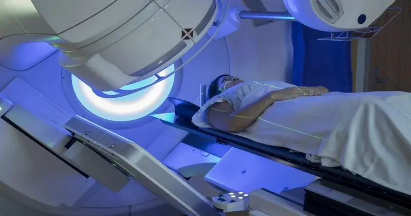علاج إشعاعي أقصر وأكثر أماناً؟ نتائج واعدة لمرضى سرطان الثدي مرتفع الخطورة