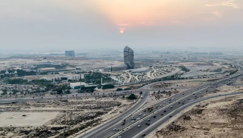 على عتبة المواجهة... كيف تستعد المنطقة لتصعيد بين أميركا وإيران وأدواتها؟