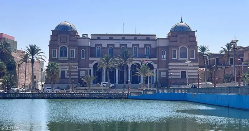 مصرف ليبيا المركزي.. البرلمان يقيل المحافظ ويكلف بديلا
