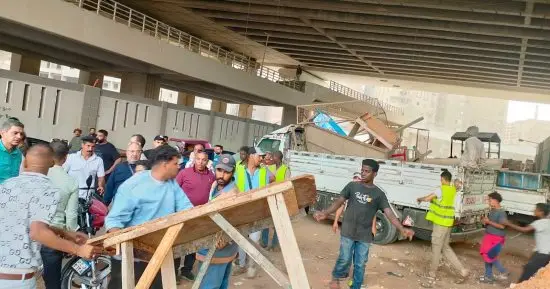 حملة مكثفة لإزالة الإشغالات وإعادة الانضباط المرورى بميدان المرج الجديدة