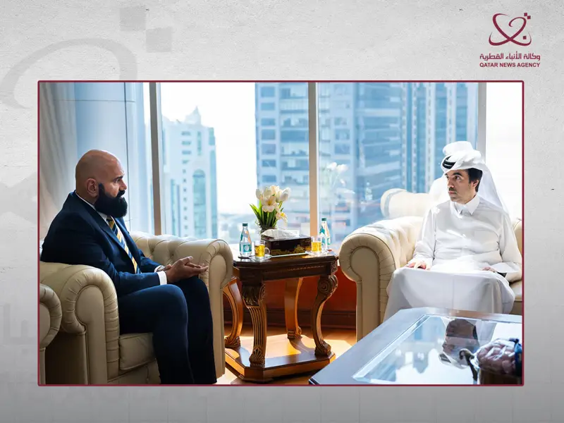وكيل وزارة العدل يجتمع مع رئيس بعثة اللجنة الدولية للصليب الأحمر في قطر