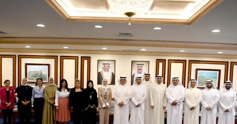 محافظ العاصمة: ترسيخ قيم التقدير وإبراز النماذج الإيجابية