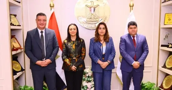 وزيرتا التنمية المحلية والتضامن تشهدان توقيع بروتوكول لتنفيذ مشروعات البيئة والمناخ