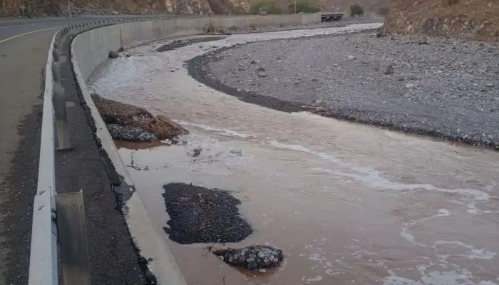 أمطار متوسطة إلى غزيرة على ولاية العوابي.. وجريان عدد من الأودية