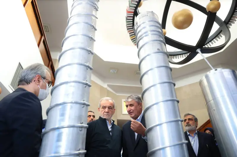 ترمب يلوّح بضرب «جبل الفأس»