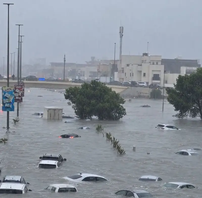أمطار غزيرة تُعرِّي البنية التحتية في العاصمة الليبية