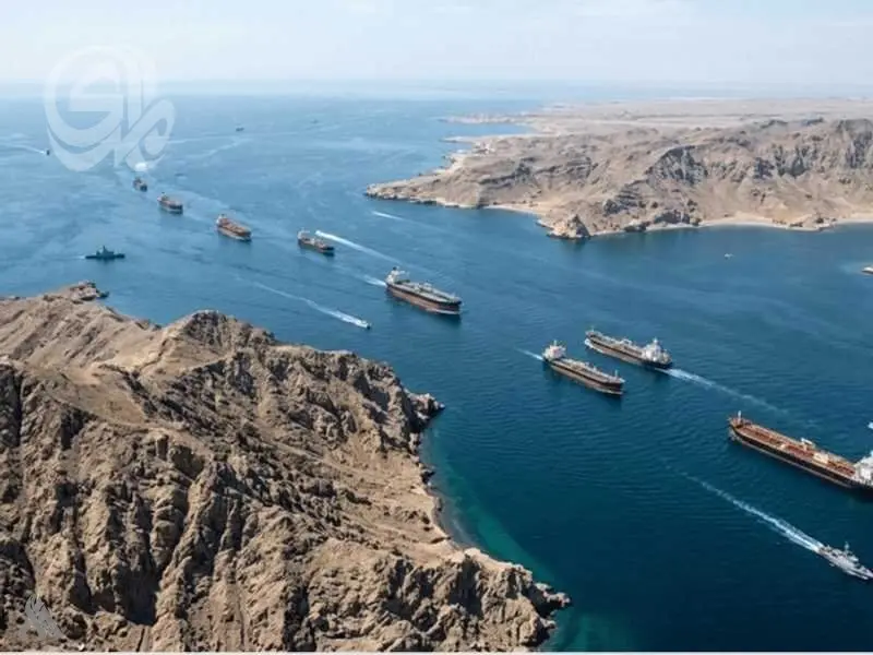 إيران تعلن تعرض ناقلة نفط للغم بحري في مضيق هرمز