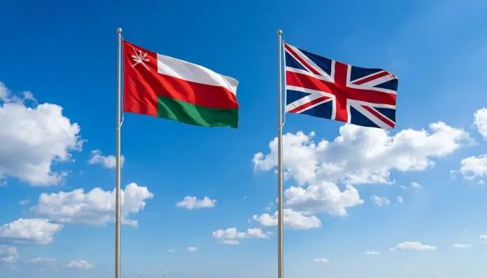 نائب رئيس الوزراء لشؤون الدفاع يبحث في لندن تعزيز التعاون العسكري بين سلطنة عُمان والمملكة المتحدة