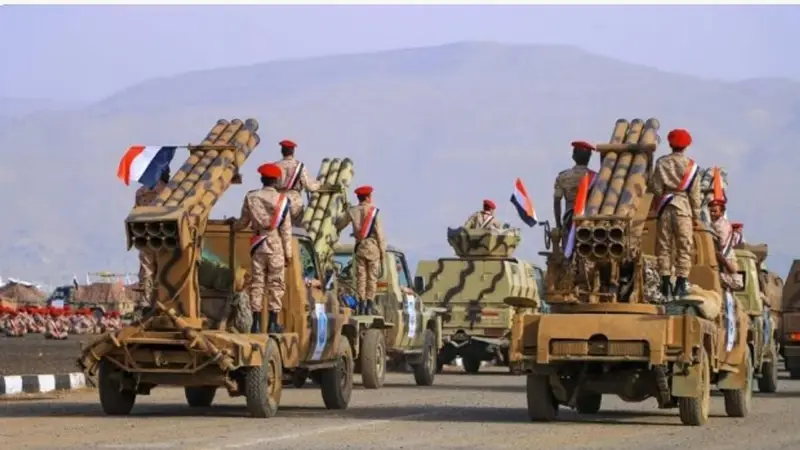 الجيش اليمني: تطوير عمليات "فجر اليمن" بالجبهتين الشرقية والجنوبية وتنفيذ 2200 استهداف بالطيران الحربي