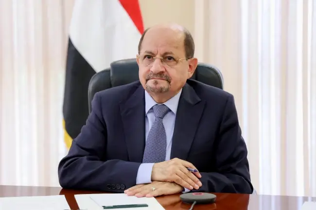 نجاة الحكومة اليمنية من قصف حوثي استهدف قصر معاشيق في عدن