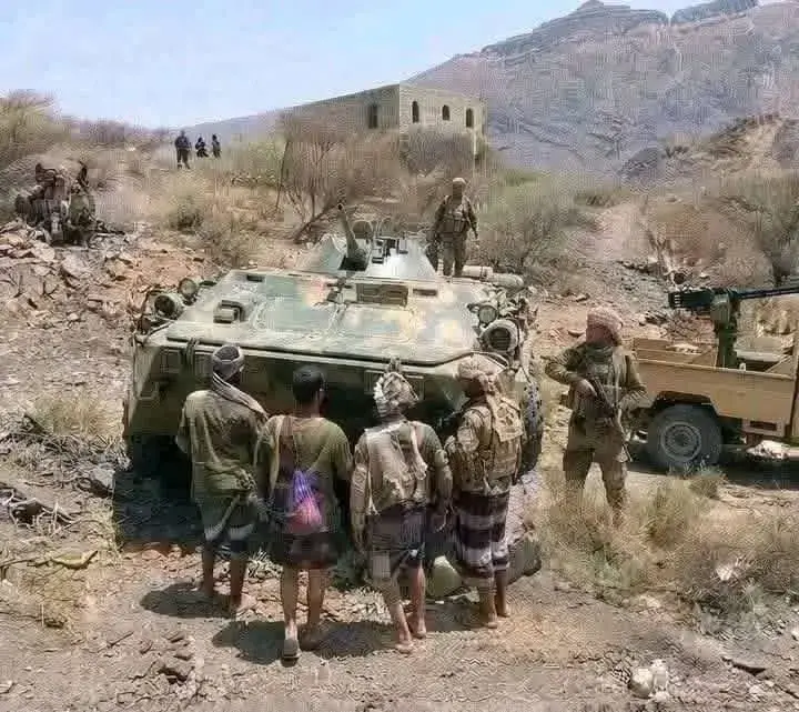 «فجر اليمن» تنهك الحوثيين في تعز وتستعيد مواقع وأسلحة ثقيلة