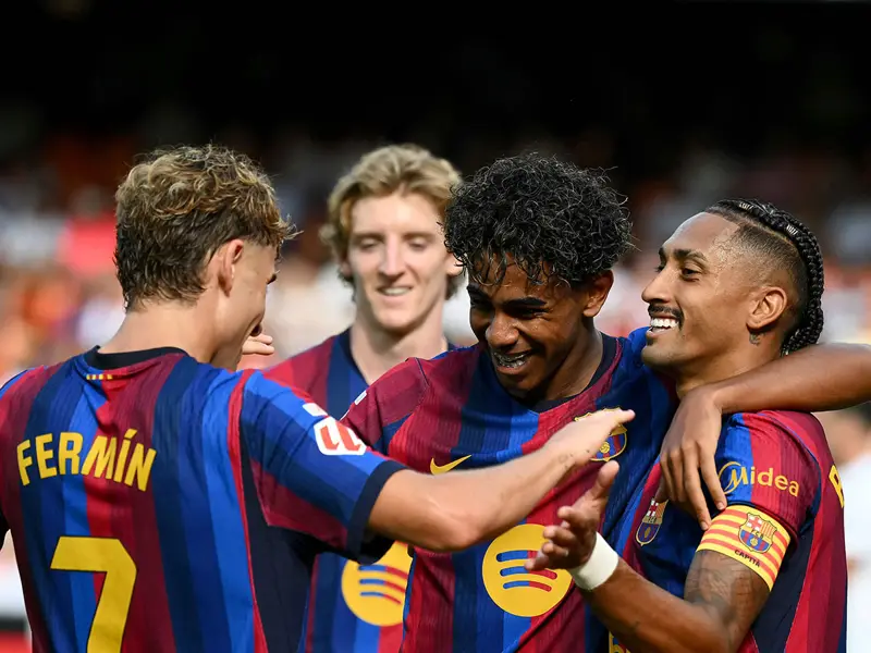 الدوري الإسباني.. برشلونة لتعزيز الصدارة أمام بيتيس وريال مدريد يستضيف إشبيلية