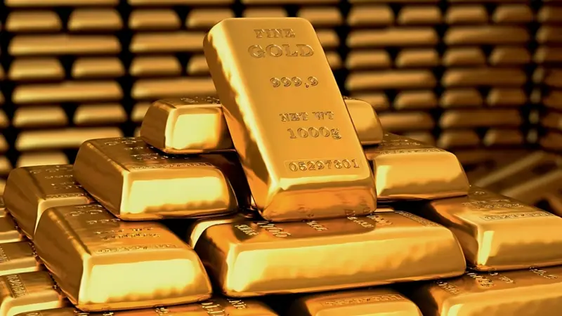 انخفاض أسعار الذهب وسط مخاوف من ارتفاع التضخم